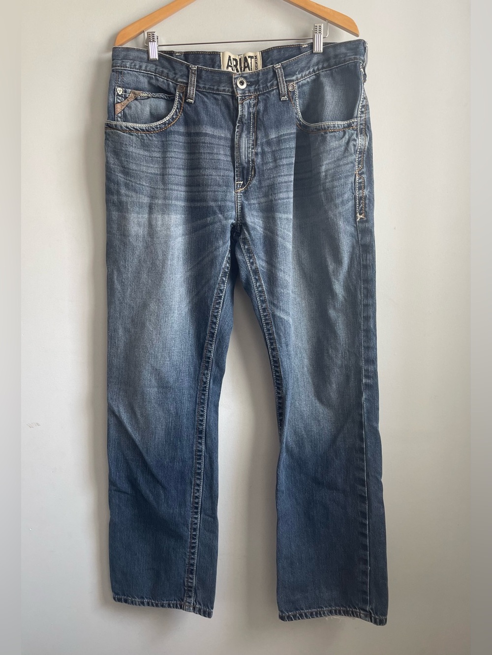 Ariat M4 Low Rise Boot Cut Denim Jeans Men’s Size 38x34 Distressed